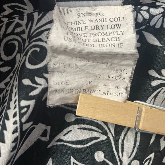 Casual Top Plus Size 18 Black White Floral Button Up Short Sleeve Boho Tropical - Picture 11 of 12